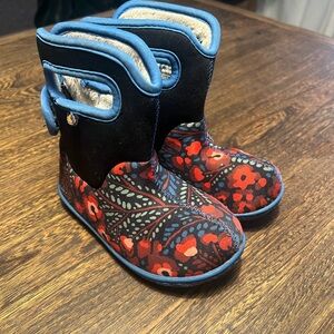 Bogs Kids Boots with Red and Blue Floral Design